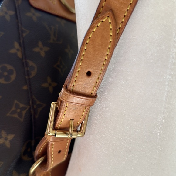 Louis Vuitton Montsouris MM - Picture 3 of 15